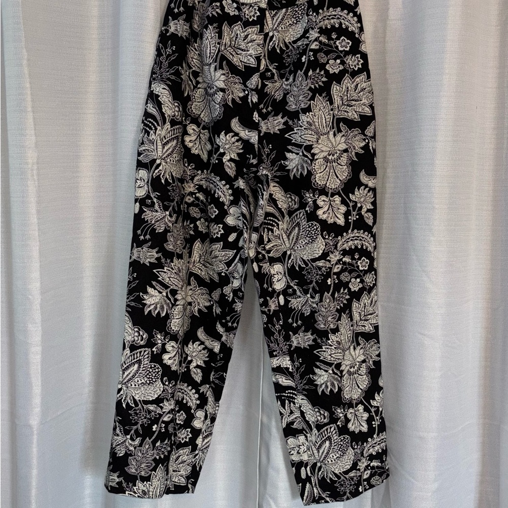 Talbots Black and White Floral Cropped Pants